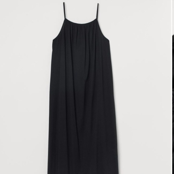 sleeveless maxin in black h and m
