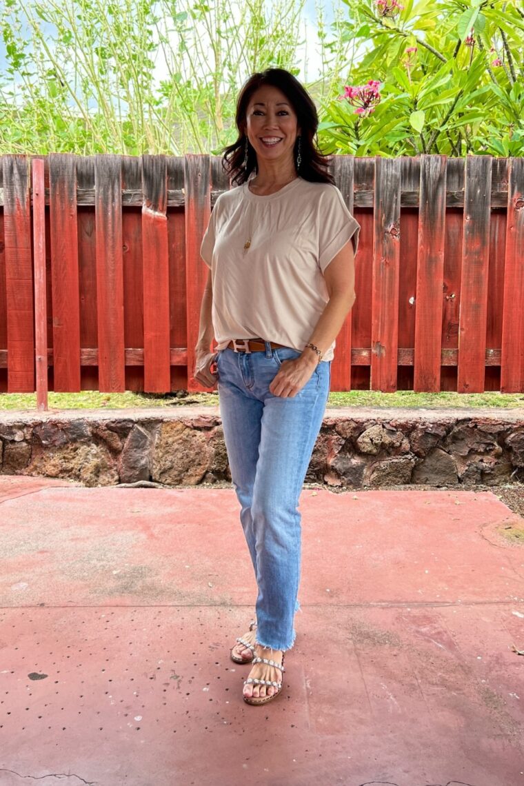 cream t-shirt jeans and pear flat sandals